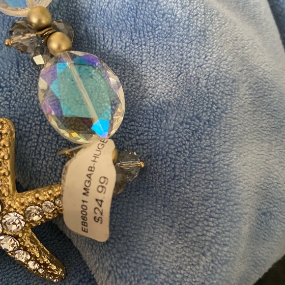 Bracelet-stretch.NIB.goldtone with rhinestone starfish, big & small crystals - Picture 3 of 8